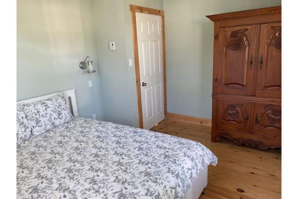 Photo of Bedroom in Stanstead Township