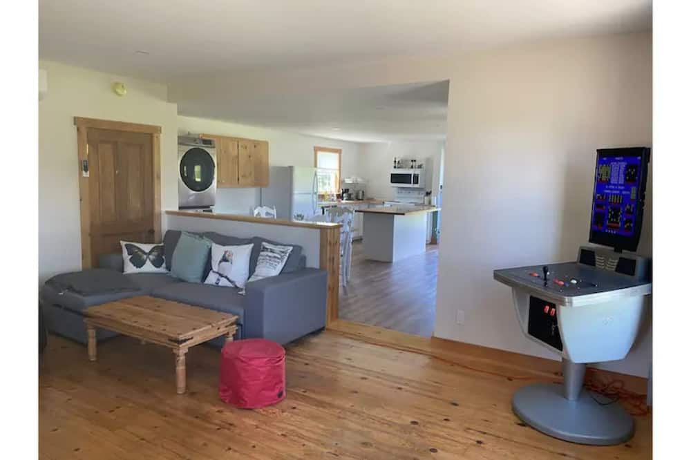 Photo of Kitchen in Stanstead Township