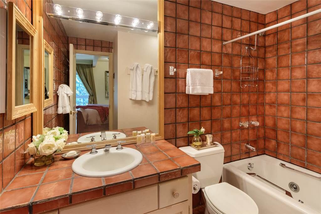 Photo of Bathroom in Aspen