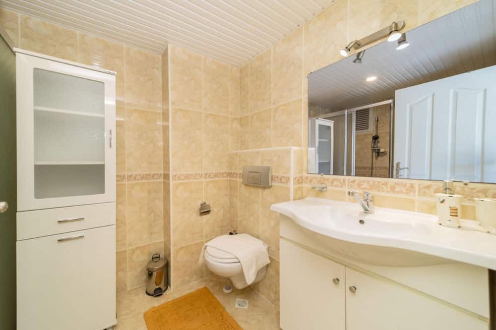 Photo of Bathroom in Tosmur Belediyesi