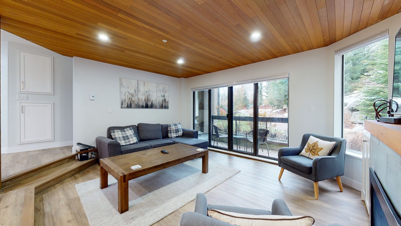 Photo of Livingroom in Blueberry Hill