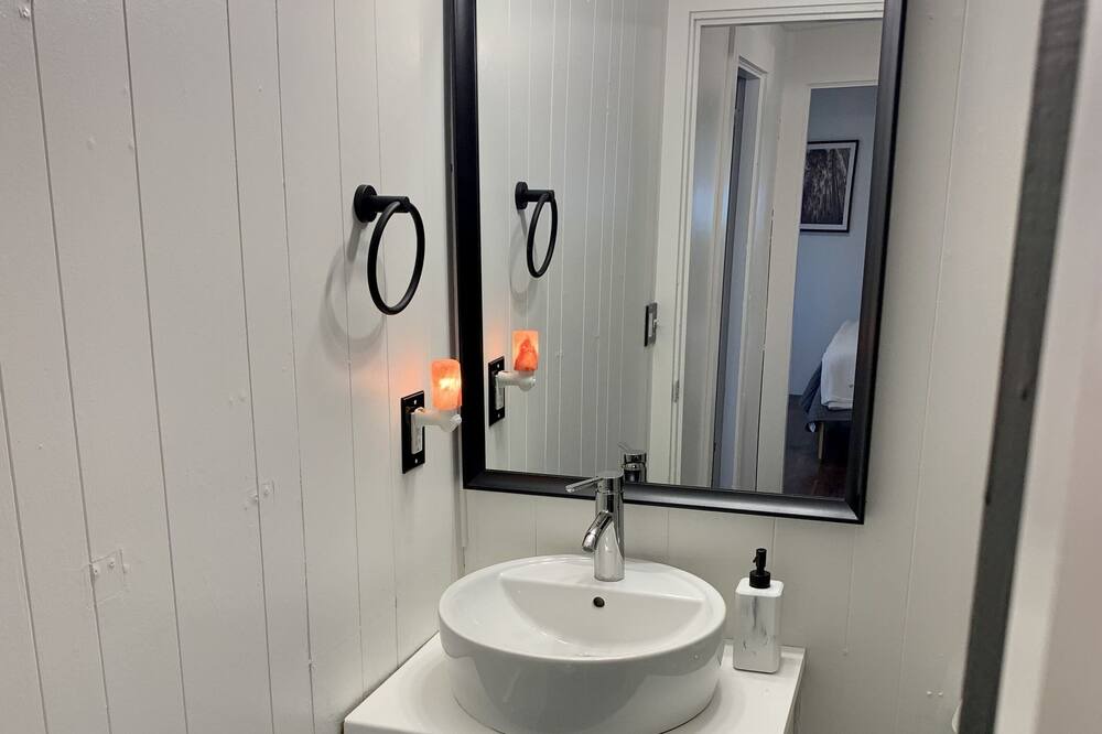 Photo of Bathroom in Johnson