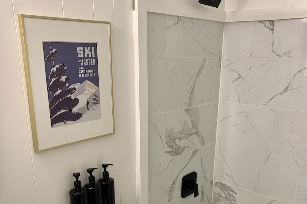 Photo of Bathroom in Johnson