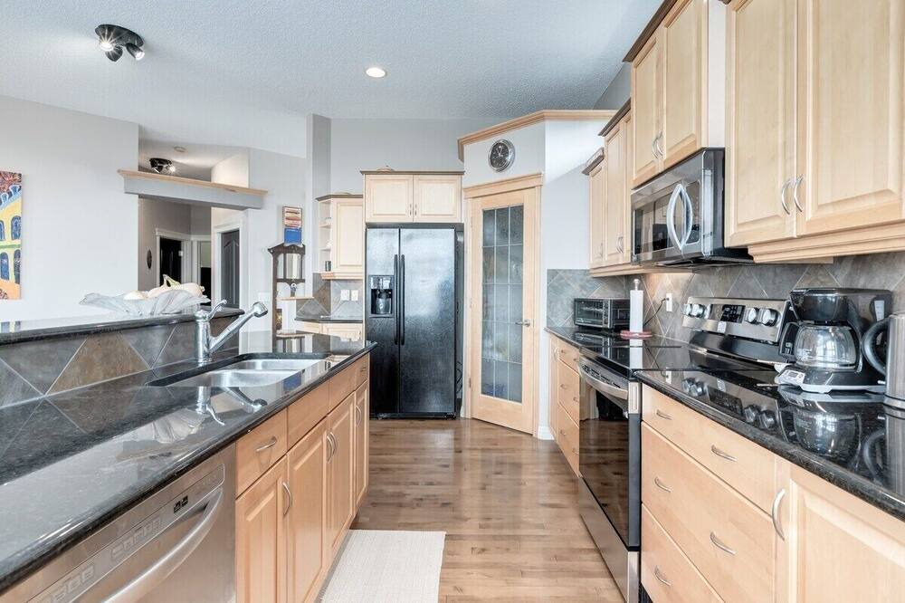 Photo of Kitchen in Springbank Hill