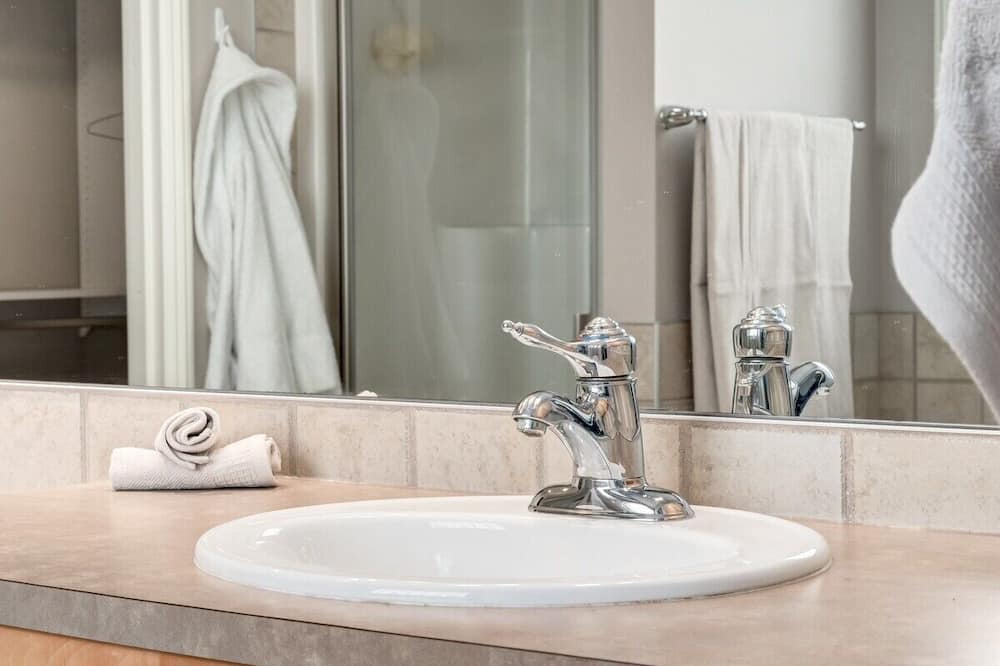 Photo of Bathroom in Springbank Hill