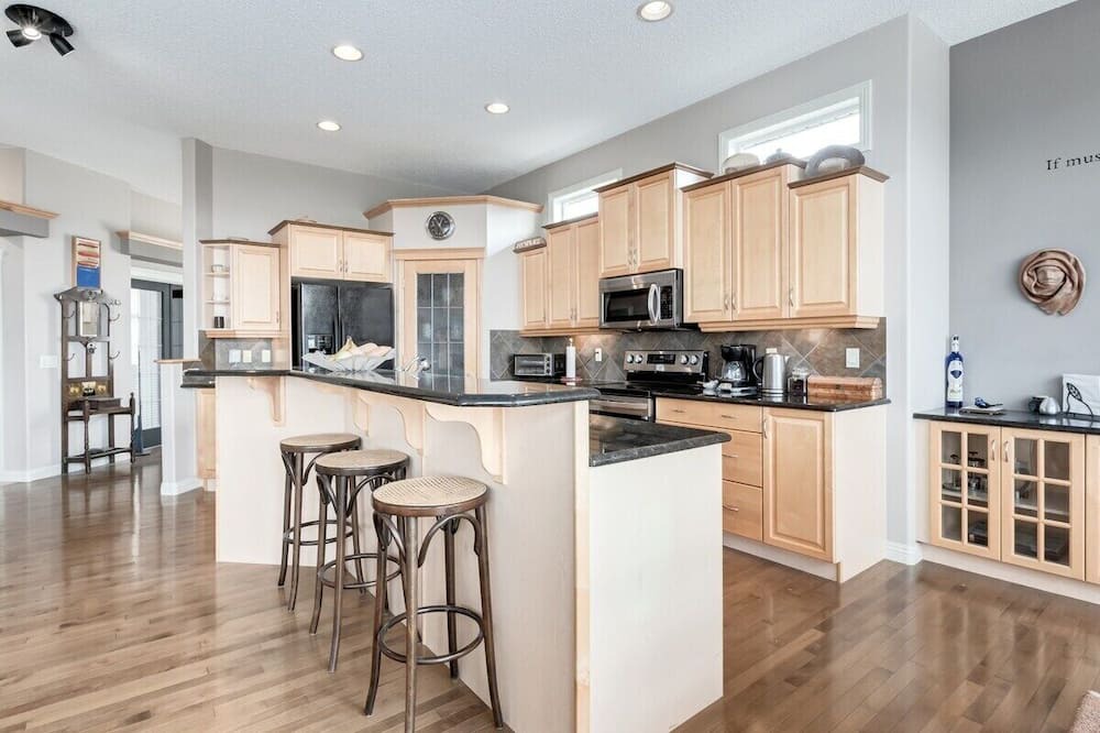 Photo of Kitchen in Springbank Hill