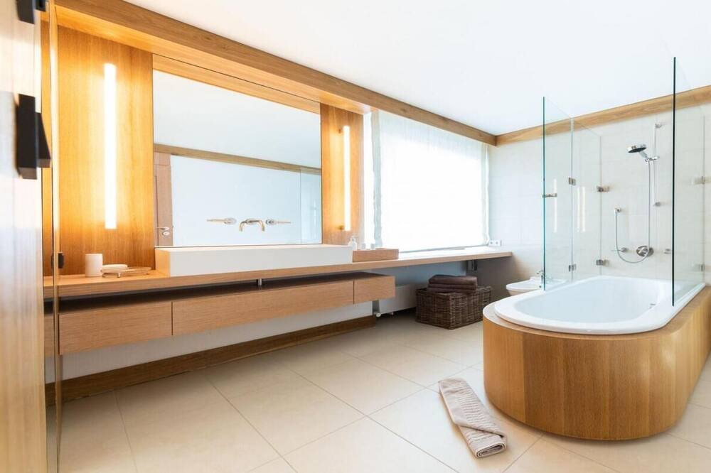 Photo of Bathroom in Zug