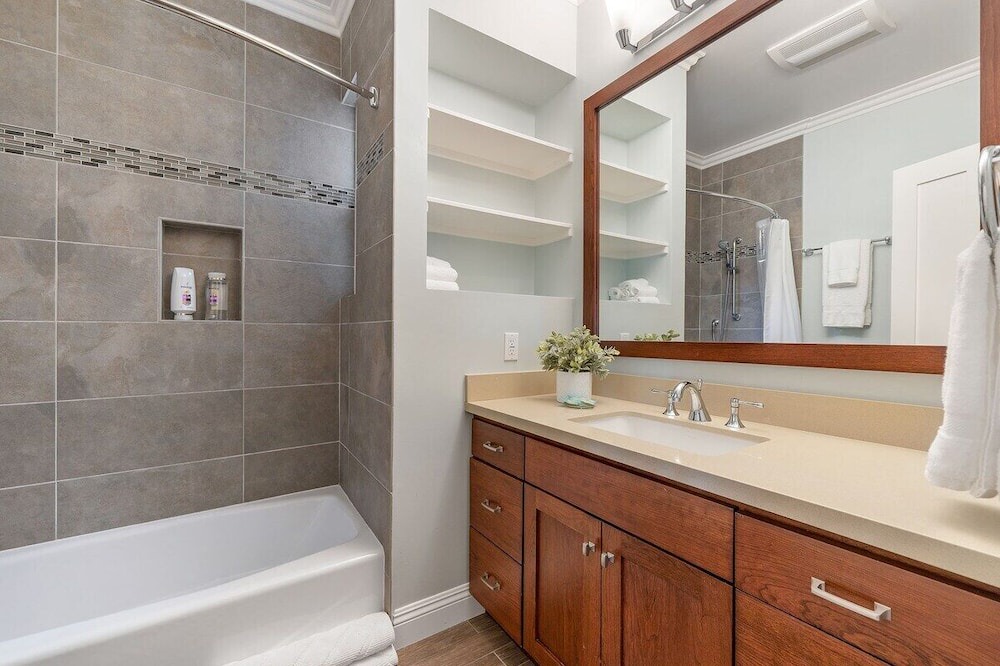 Photo of Bathroom in Inner Richmond