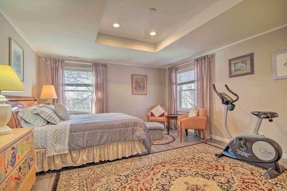 Photo of Bedroom in Fox Lake