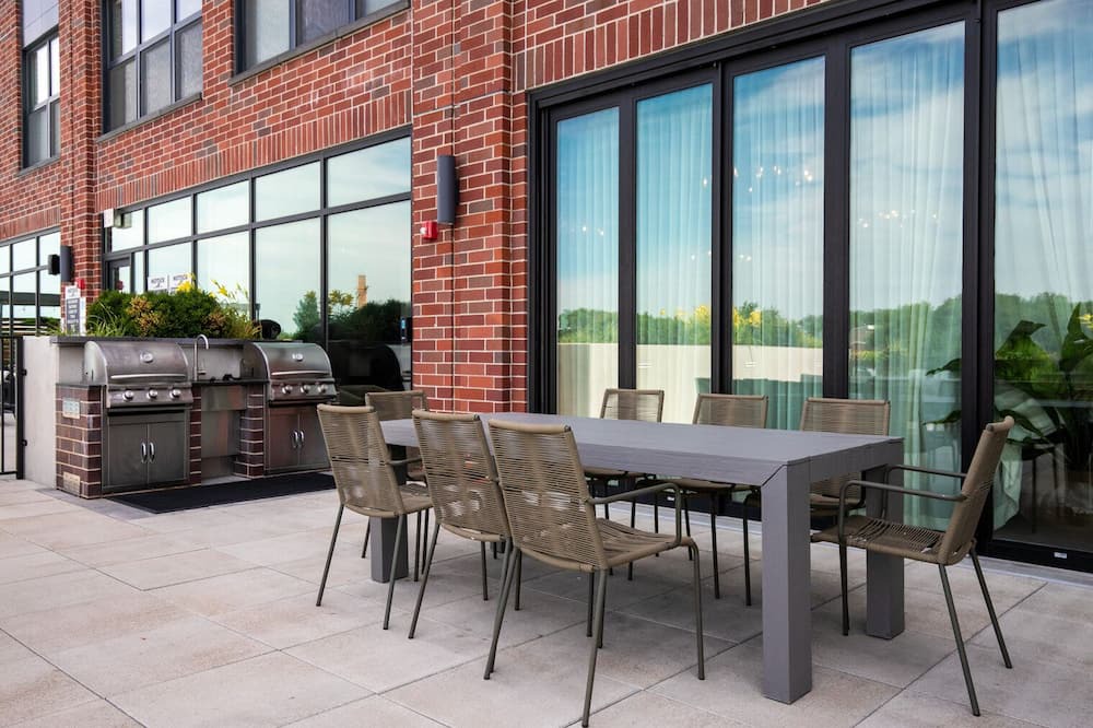 Photo of Outdoor in Logan Square