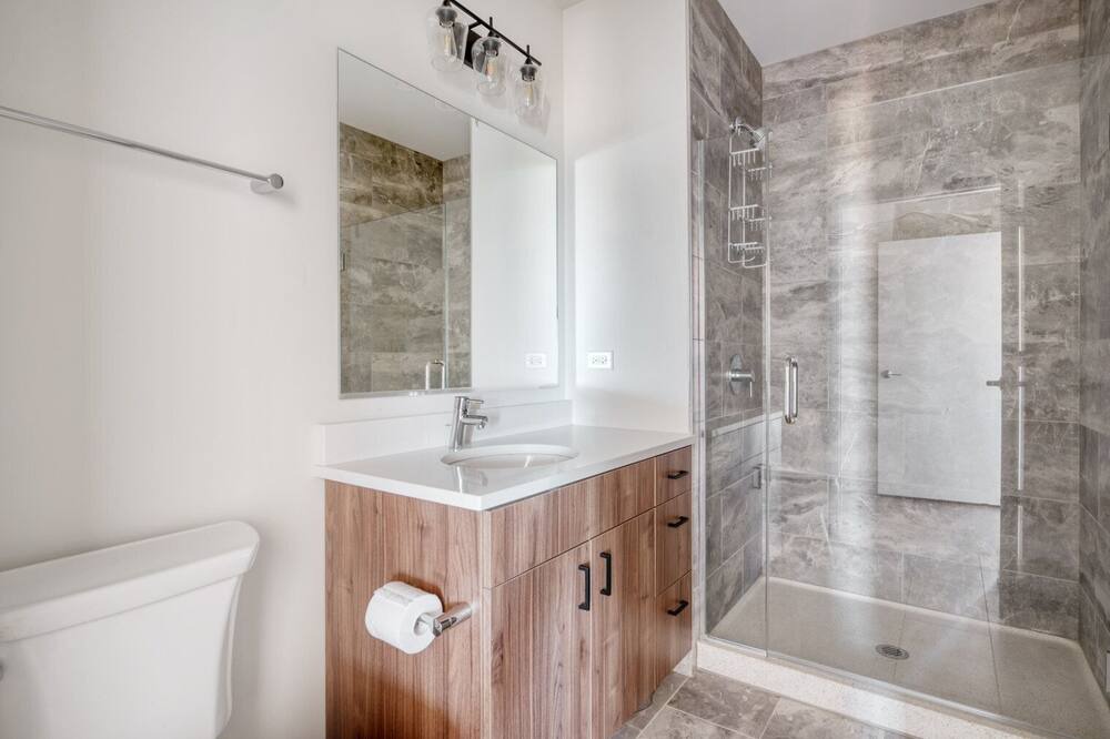 Photo of Bathroom in Logan Square