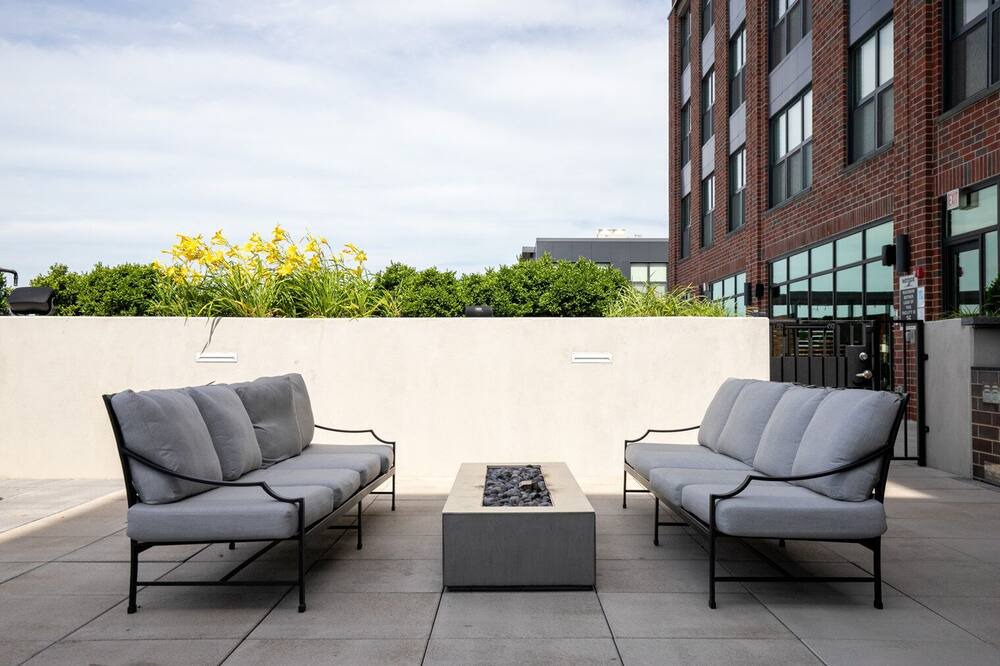 Photo of Outdoor in Logan Square