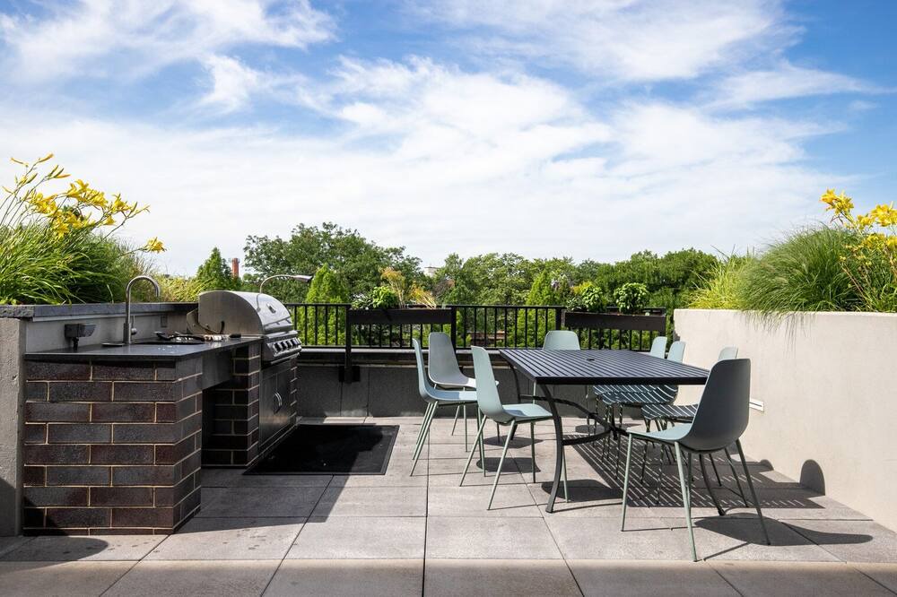 Photo of Outdoor in Logan Square