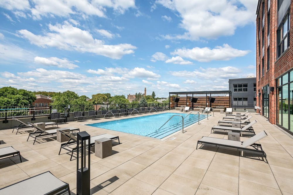 Photo of Outdoor in Logan Square