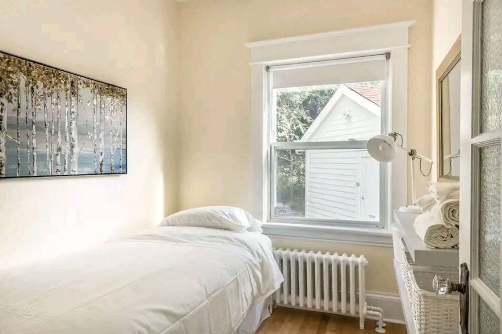Photo of Bedroom in South End