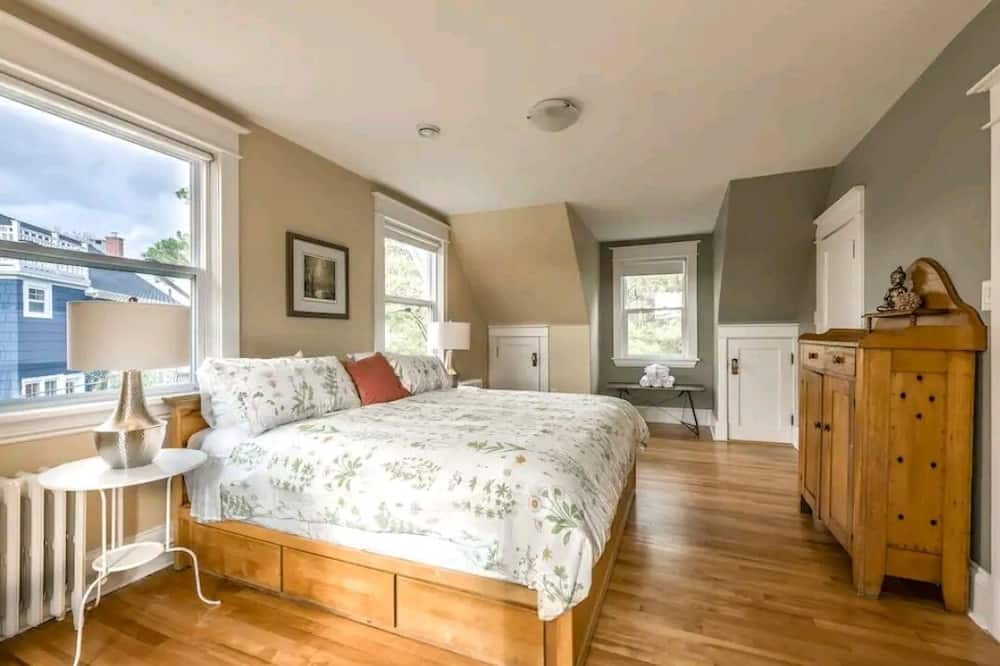 Photo of Bedroom in South End