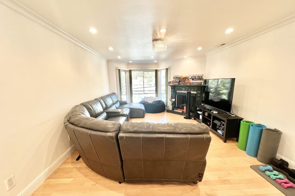 Photo of Livingroom in Inner Richmond