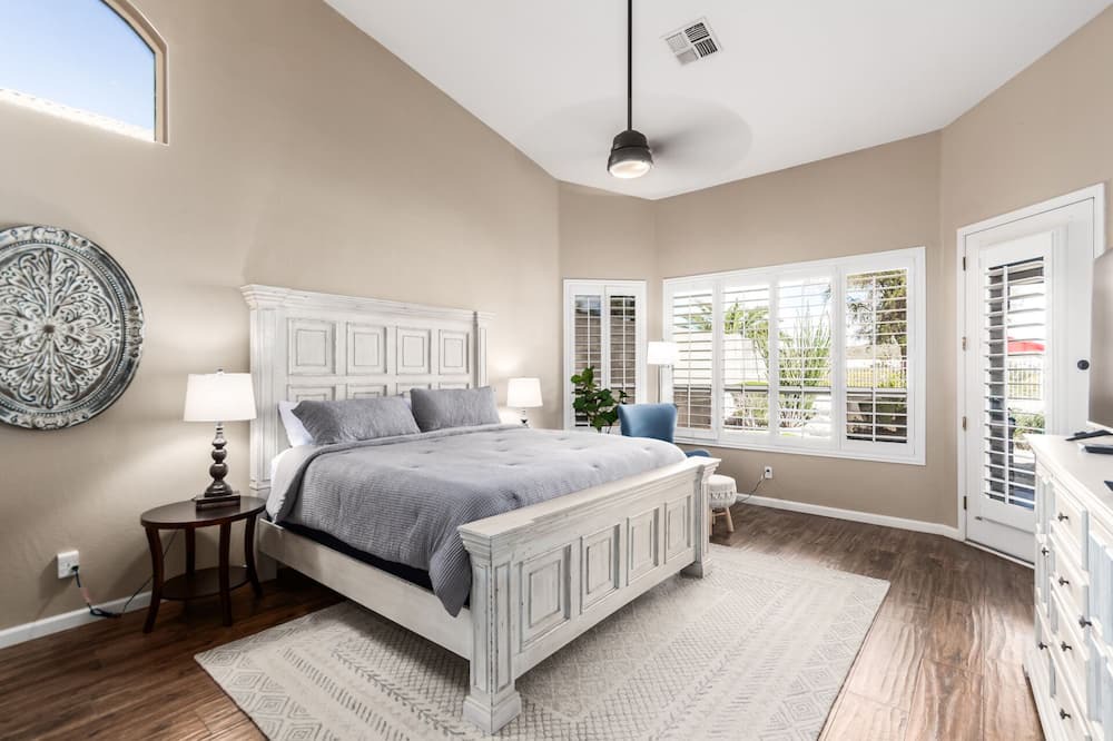 Photo of Bedroom in Foothills Club West