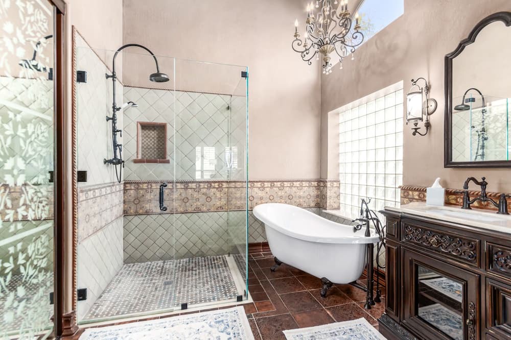 Photo of Bathroom in Foothills Club West