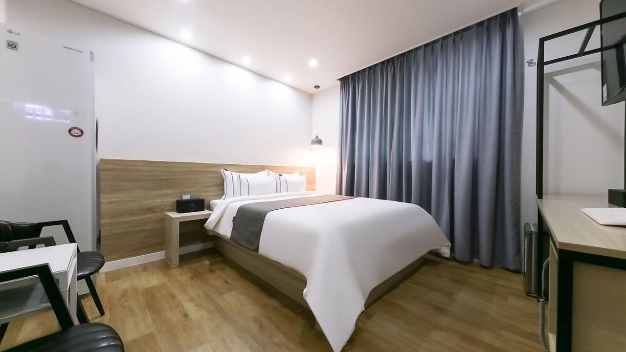 Photo of Bedroom in Bongmyeong-dong