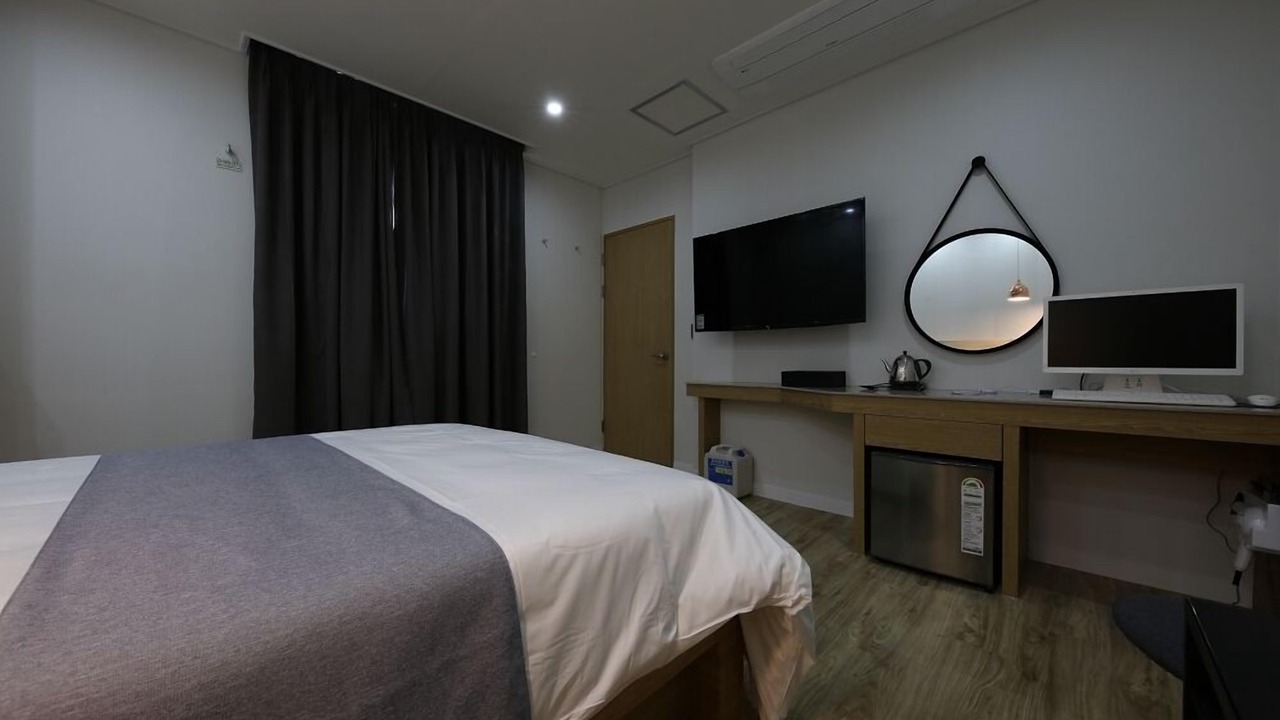 Photo of Bedroom in Bongmyeong-dong