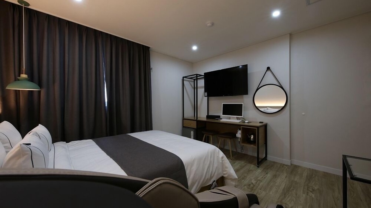 Photo of Bedroom in Bongmyeong-dong