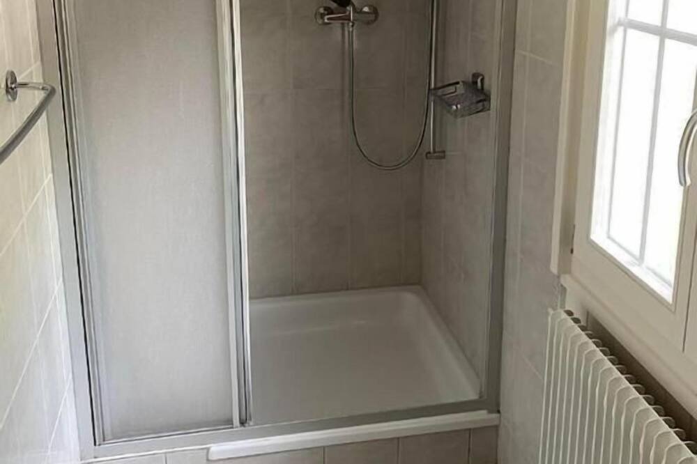 Photo of Bathroom in Gadmen