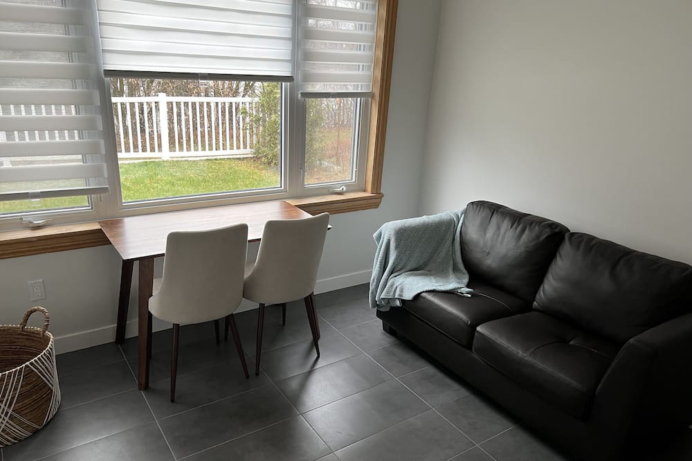 Photo of Livingroom in Sherbrooke