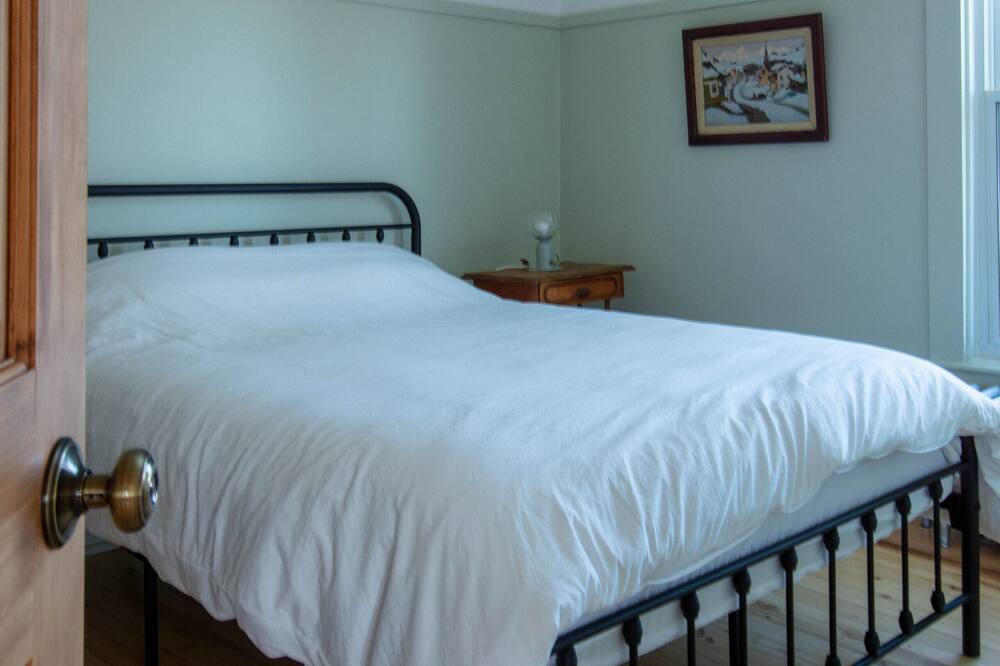 Photo of Bedroom in Saint-Marc-sur-Richelieu