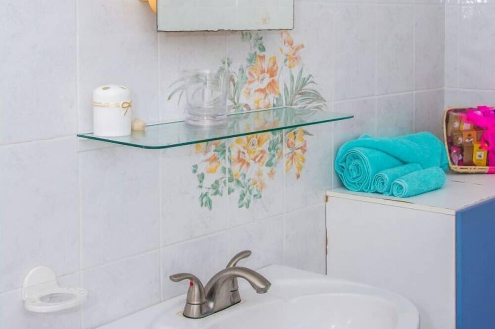Photo of Bathroom in Boscobel