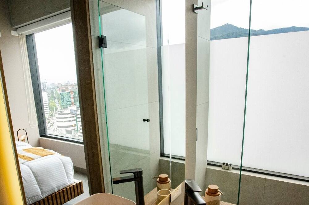 Photo of Bathroom in Calle 100