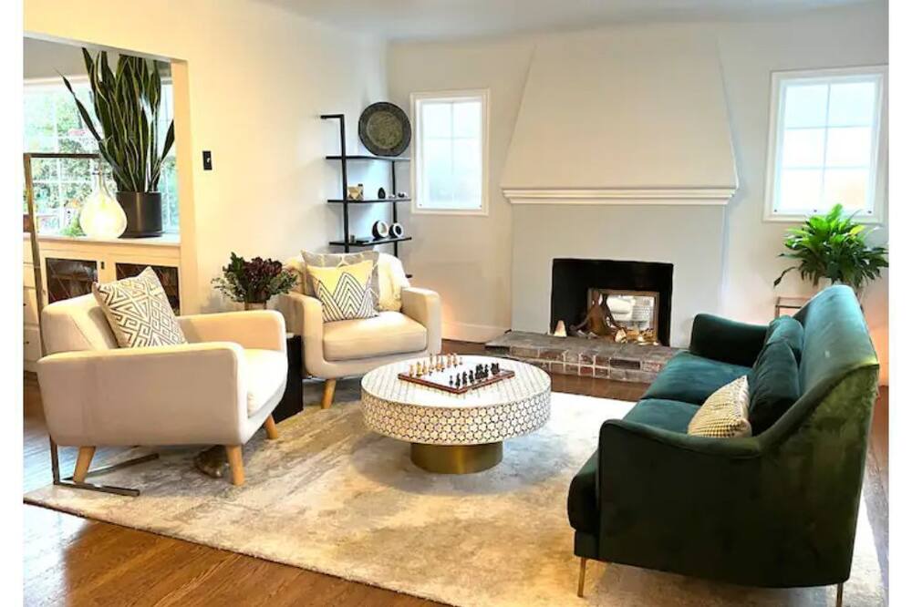 Photo of Livingroom in Mount Carmel