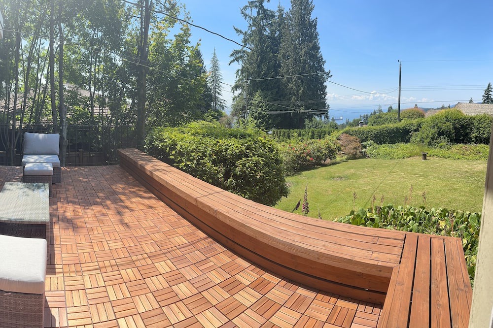 Photo of Outdoor in West Vancouver