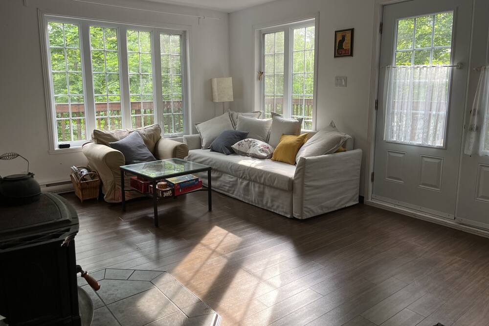 Photo of Livingroom in Sutton