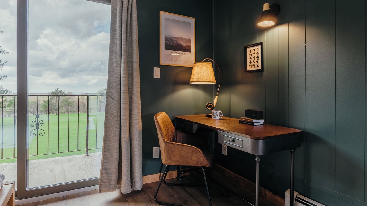 Photo of Bedroom in Roscoe