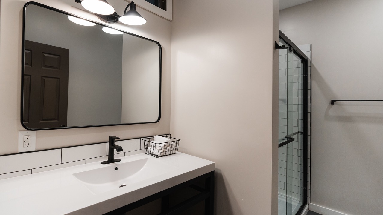 Photo of Bathroom in Roscoe