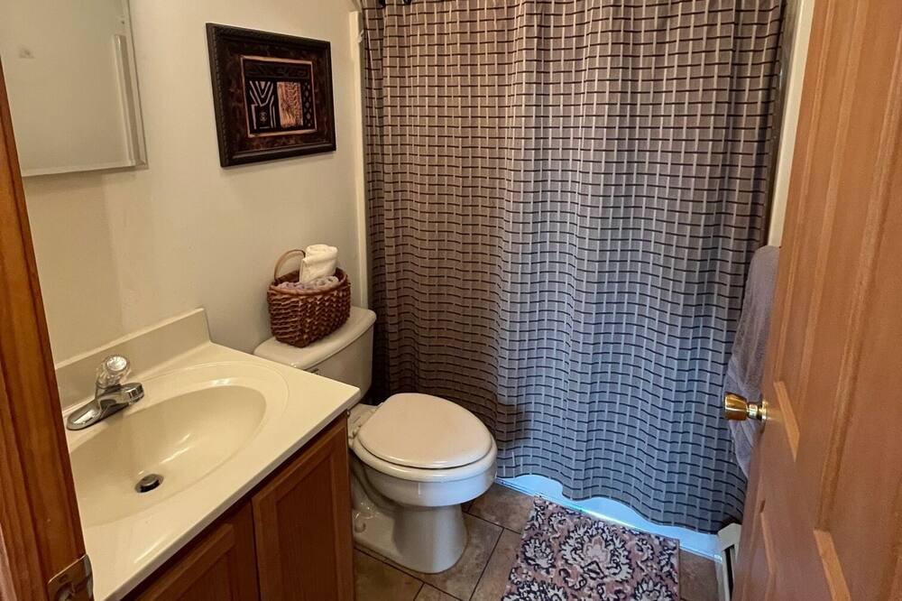 Photo of Bathroom in Castleton-on-Hudson