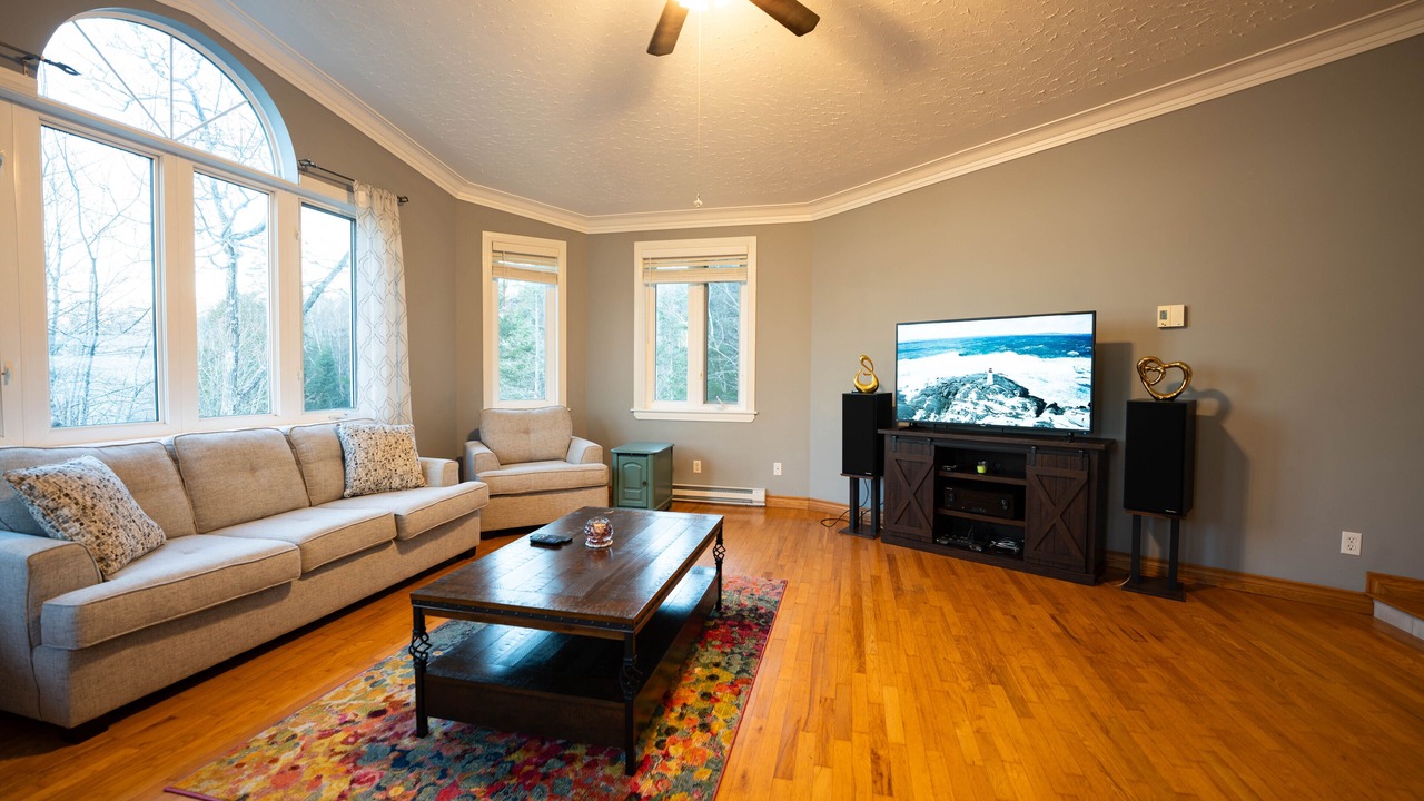 Photo of Livingroom in Bayside