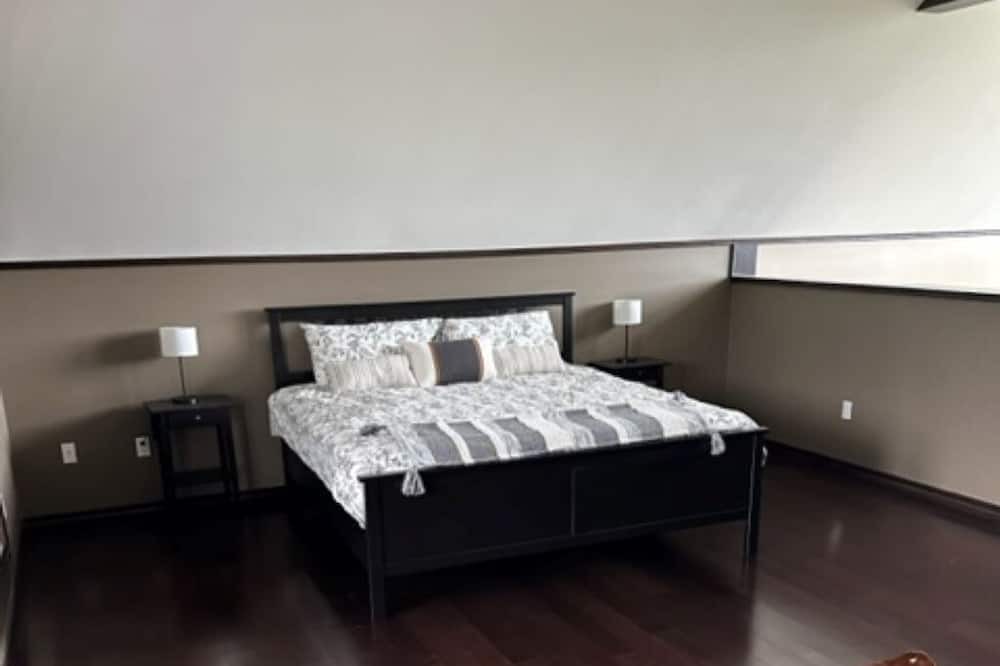 Photo of Bedroom in Mayfield