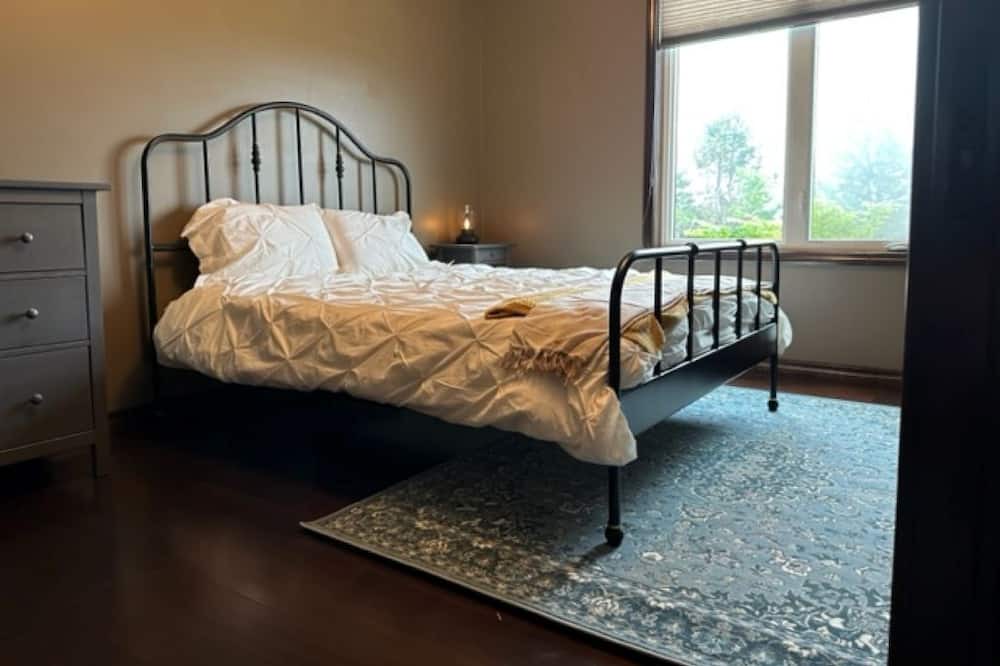 Photo of Bedroom in Mayfield