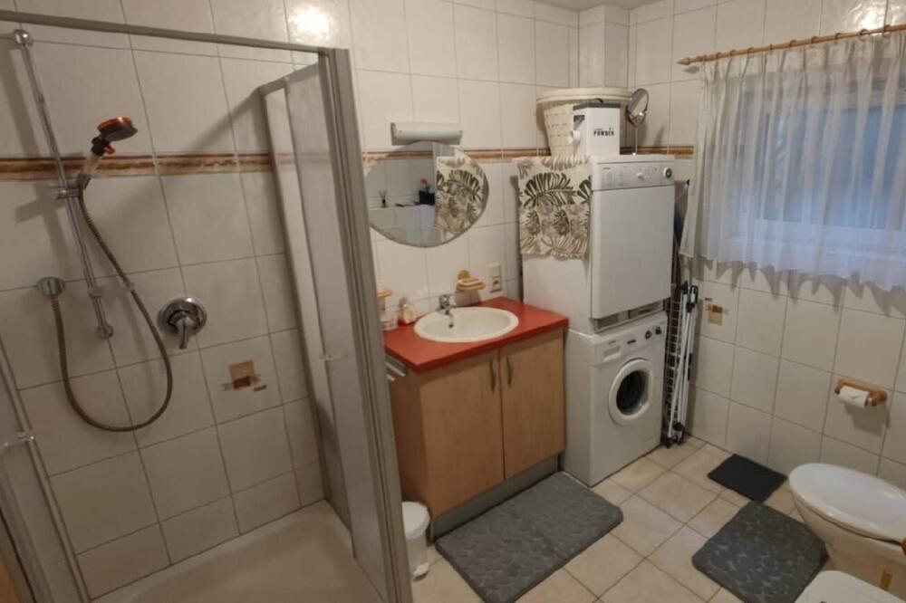 Photo of Bathroom in Oberelsbach