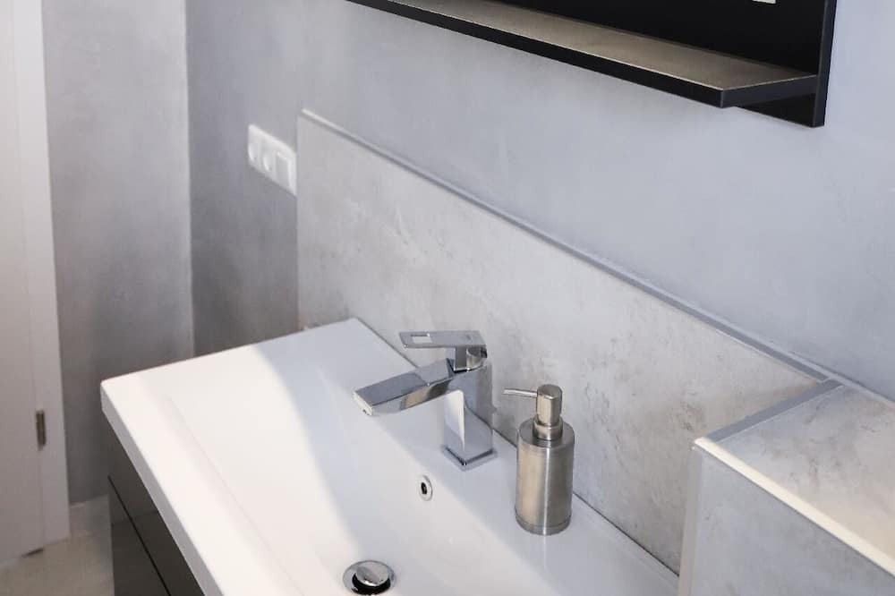 Photo of Bathroom in Sandberg