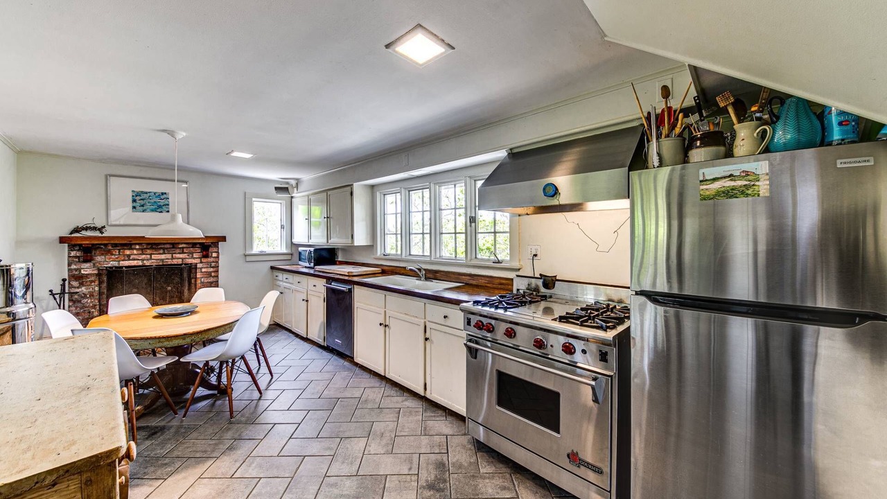 Photo of Kitchen in Amagansett