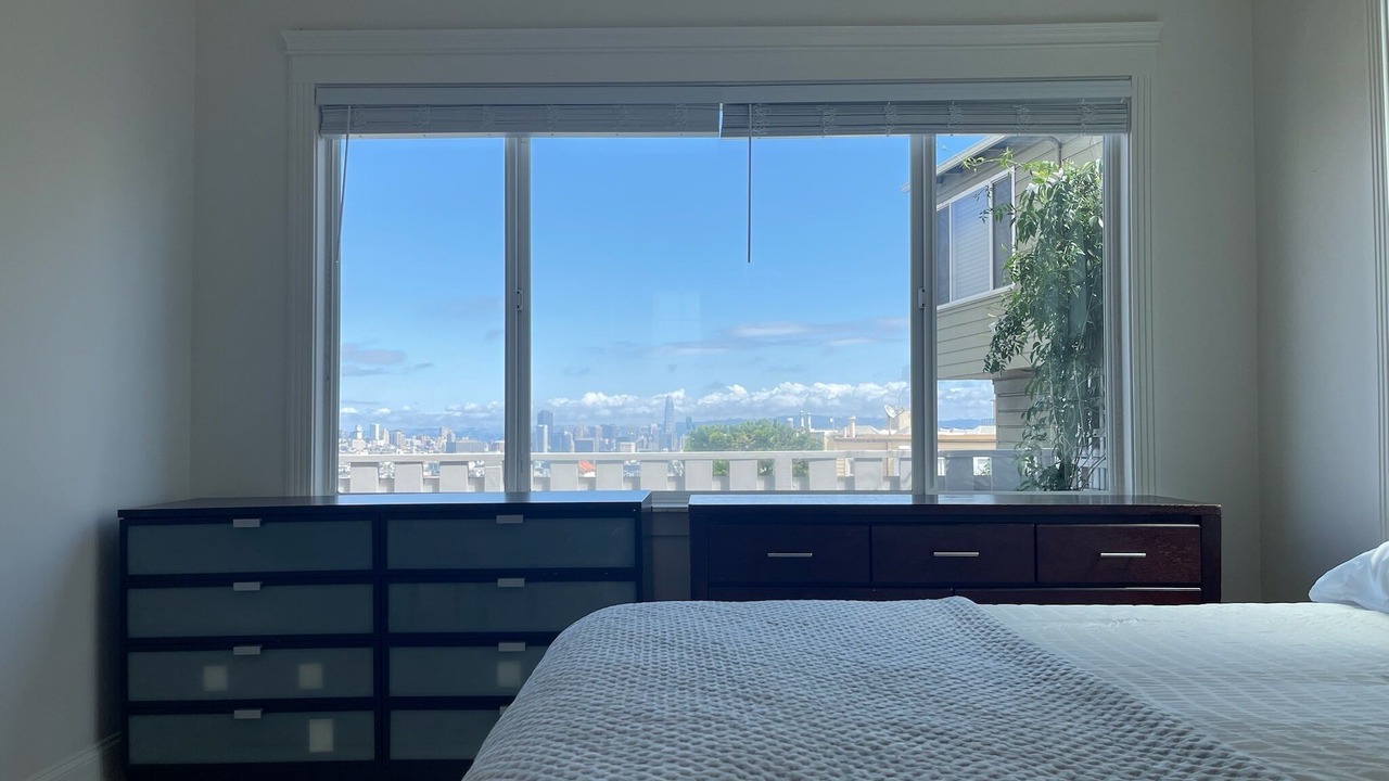 Photo of Bedroom in Eureka Valley