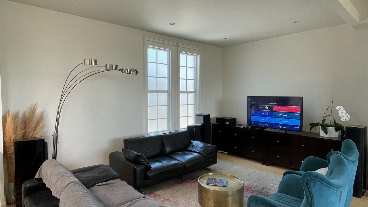Photo of Livingroom in Eureka Valley