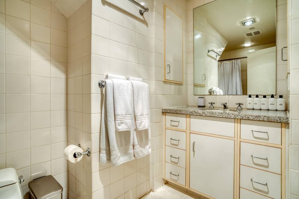 Photo of Bathroom in Russian Hill
