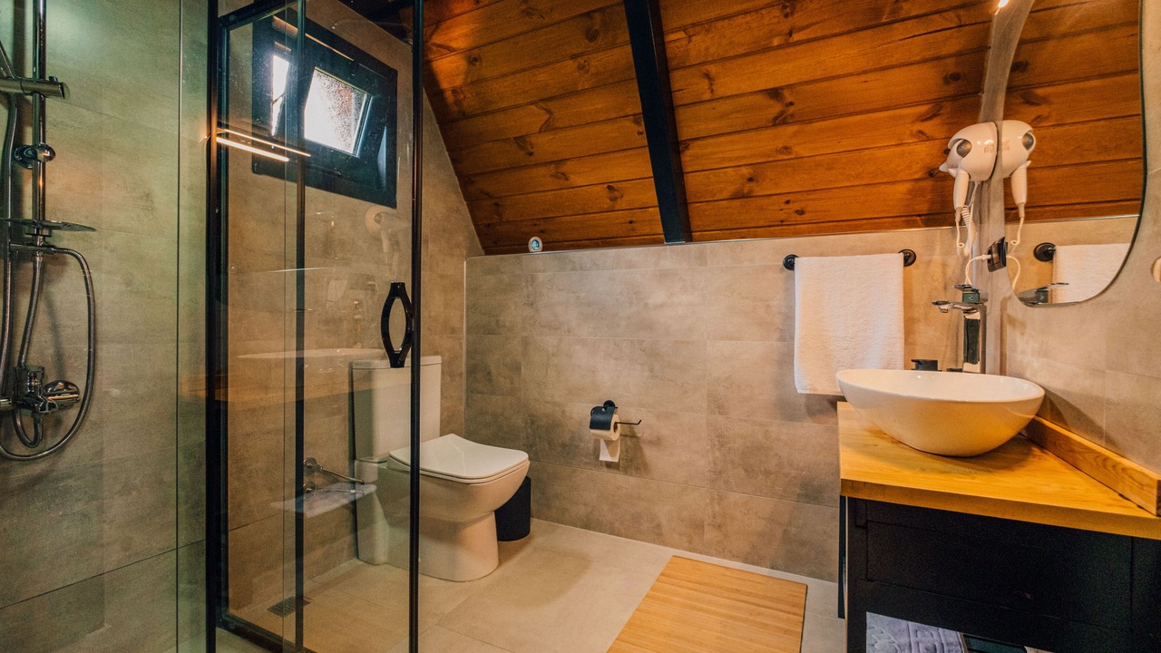 Photo of Bathroom in Yanik