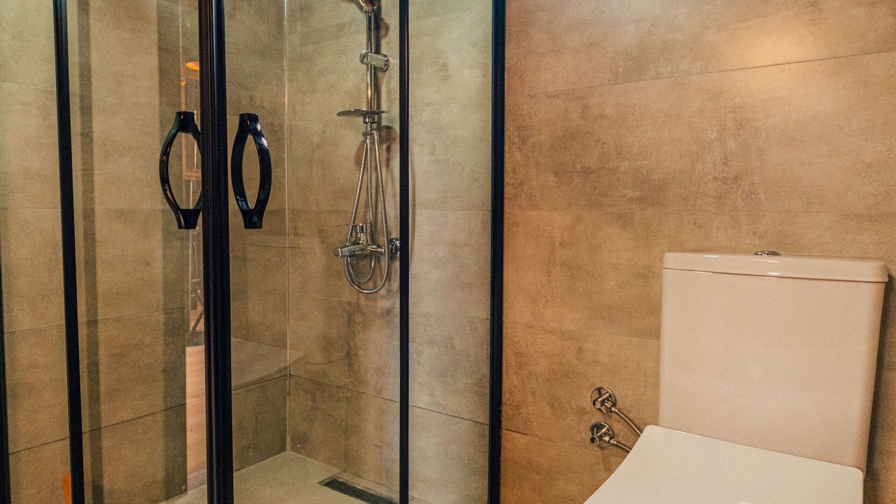 Photo of Bathroom in Yanik
