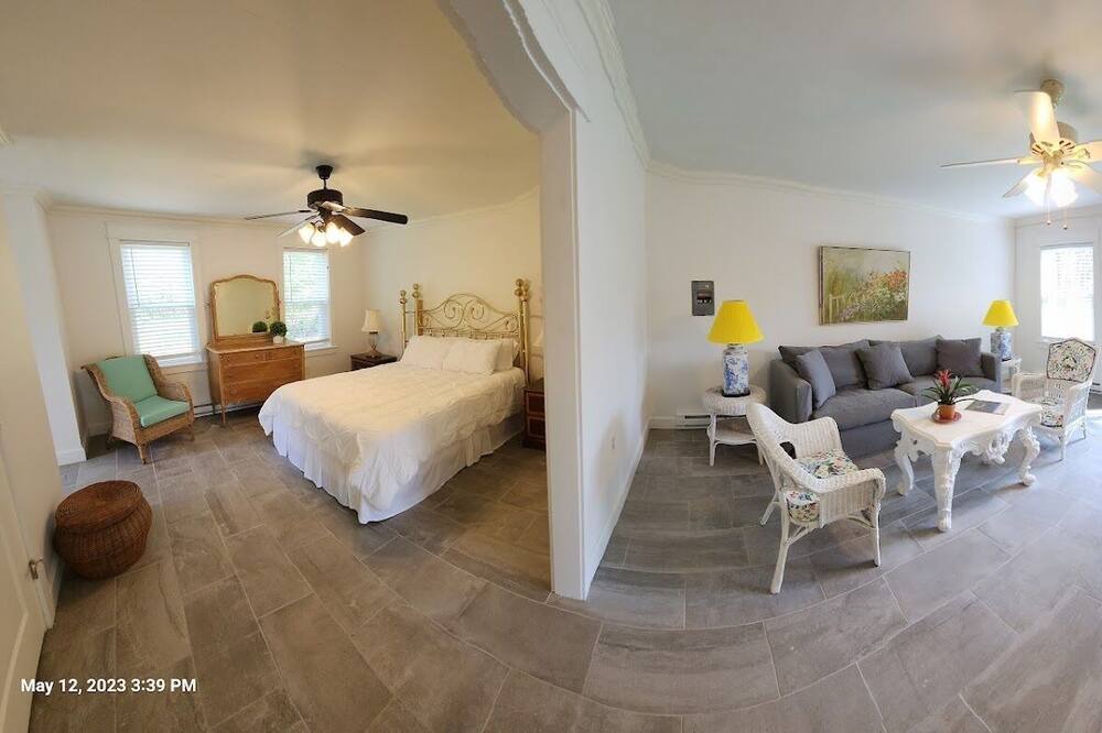 Photo of Bedroom in Jeffersonville