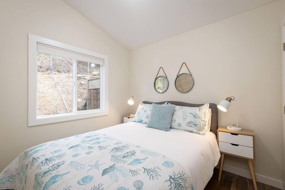 Photo of Bedroom in Sharp Park